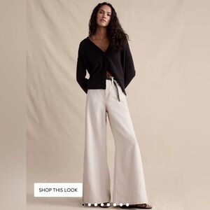 Banana Republic Cream Fabulous Wide Leg Jeans